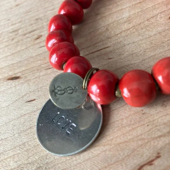 Simbi Red Clay Distressed Bead Stretch Bracelet Hand Stamped LOVE Charm - Picture 2 of 4